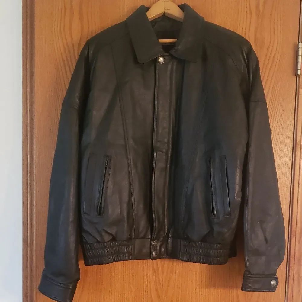 Great Condition Wilsons Vintage Thinsulate Black Leather Bomber Jacket Sz L